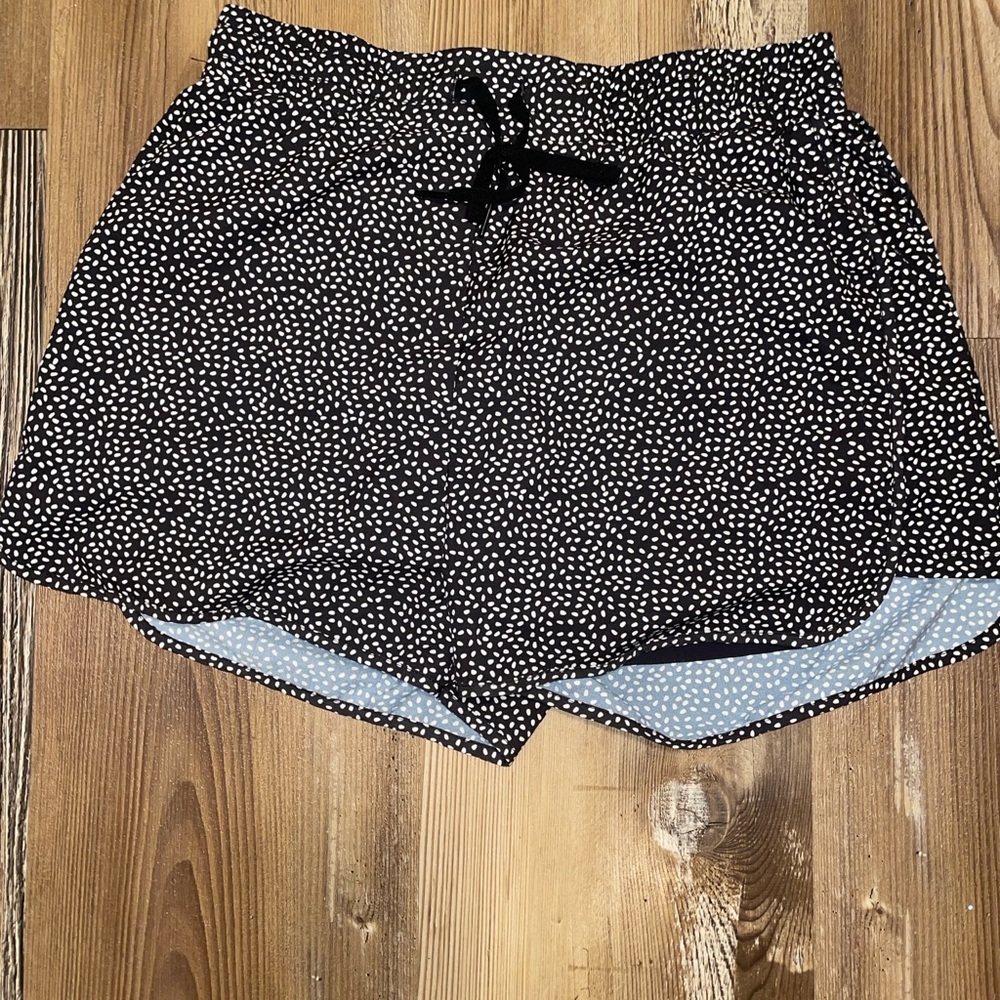 Buff Bunny Flo V2 Short Sz Medium Black White Dot Print Pocket Drawstring Lined